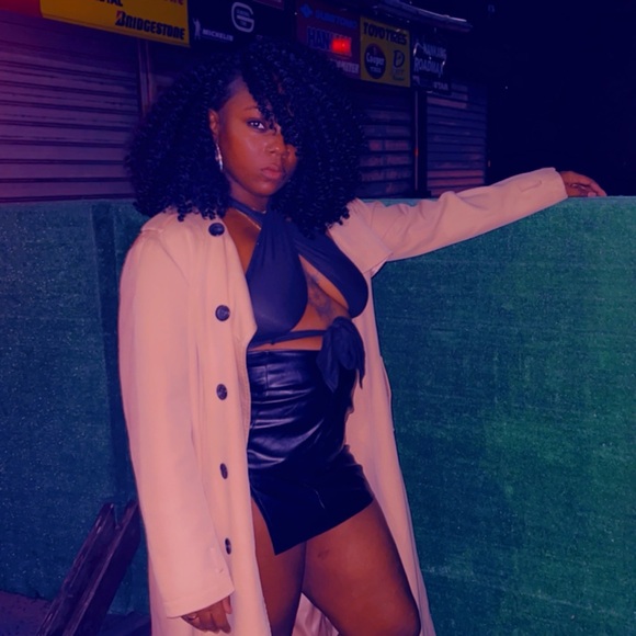 🧩🧩🧩I’m live!! Come get ran for hours!!! Yours and mine 🧩🧩💃🏾😘🌴🍹🎶🇬🇩💕🙏🏾🧩🚌 - Picture 12 of 17